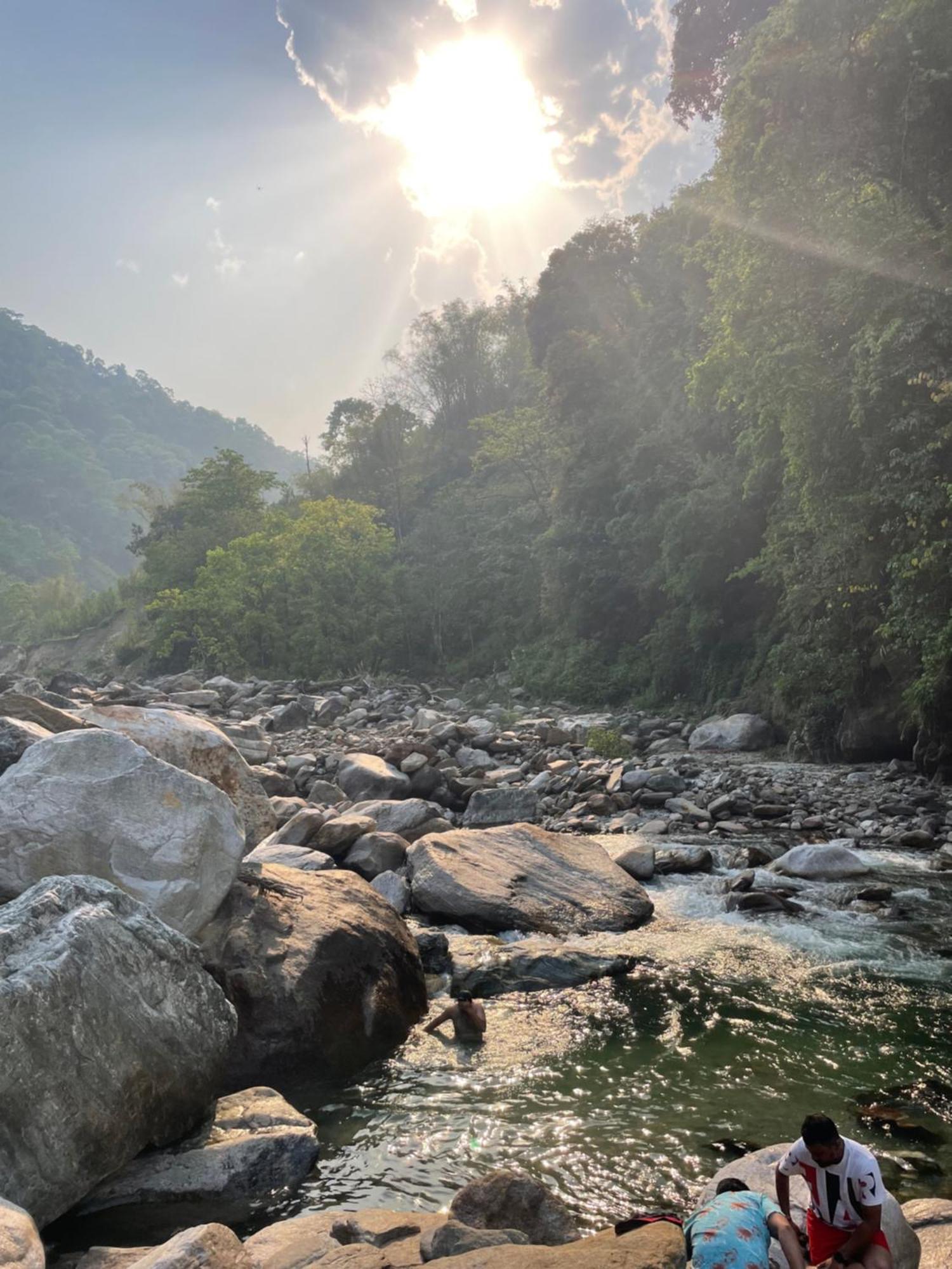 펠링 Wake In Himalayas 호스텔 외부 사진